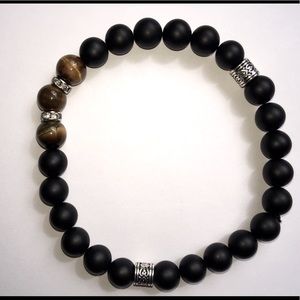GENUINE Onyx and tiger eye stretch bracelet